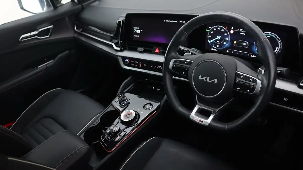 2022-kia-sportage-16-t-gdi-gt-line-s-261bhp-awd-phev-1598cc-auto-big-8