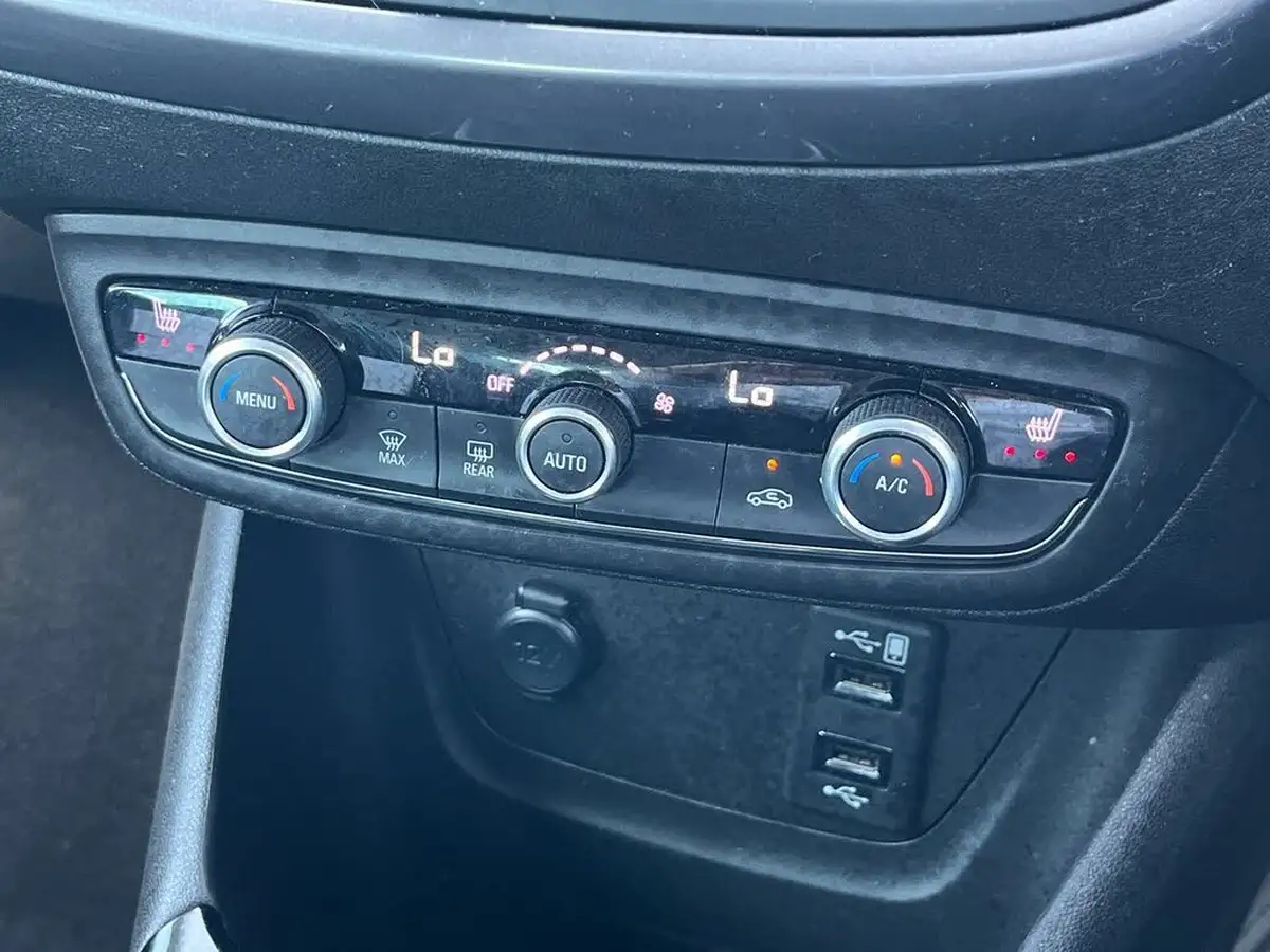 2021-vauxhall-crossland-12-ultimate-nav-big-19