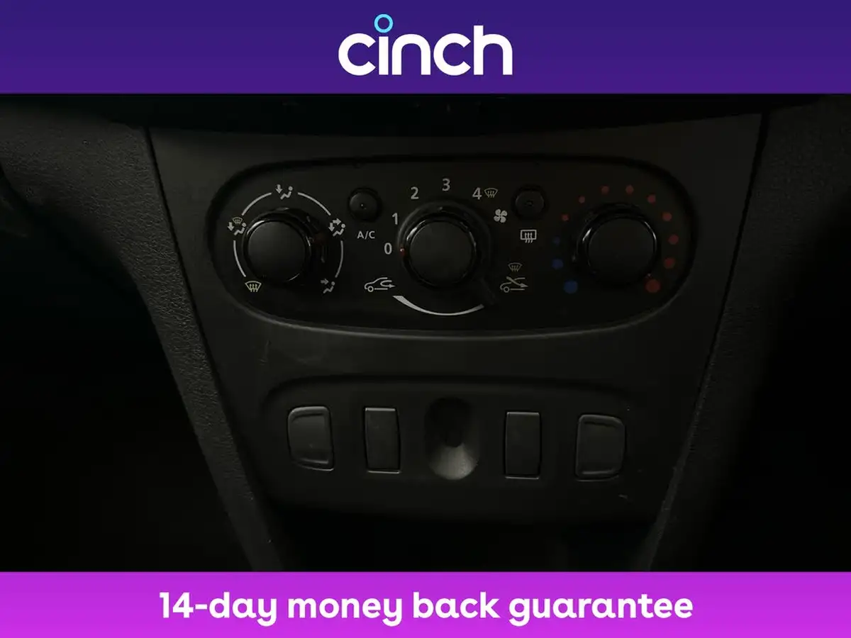 2020-dacia-sandero-10-sce-essential-big-23