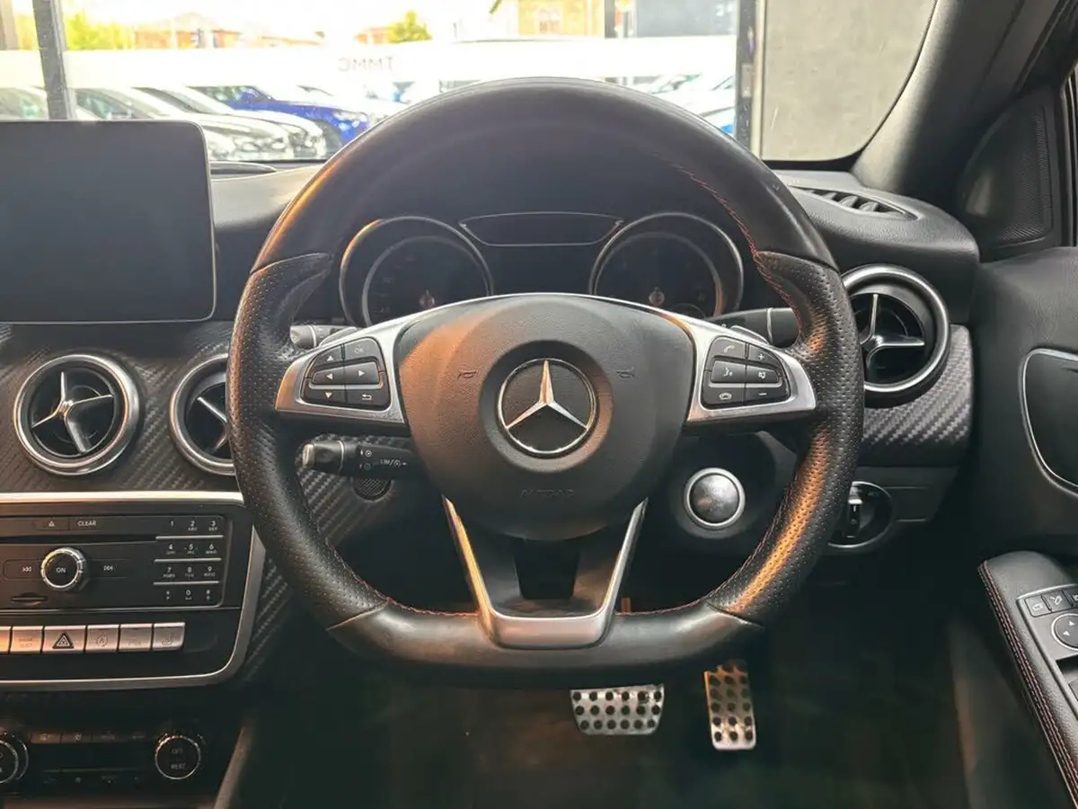 2017-mercedes-benz-a-class-21d-a200d-amg-line-premiumss-7g-dct-big-37