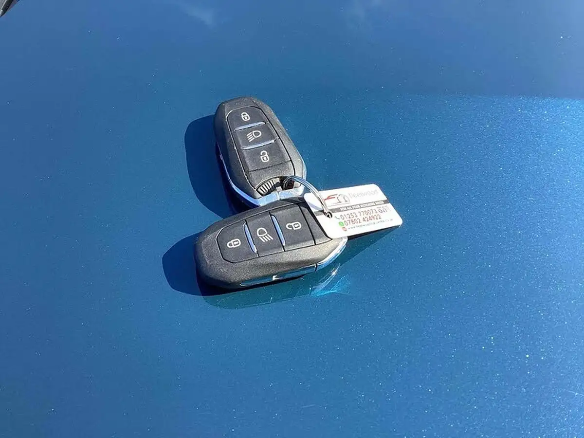 2021-peugeot-3008-suv-15-bluehdi-allure-eat8-big-30