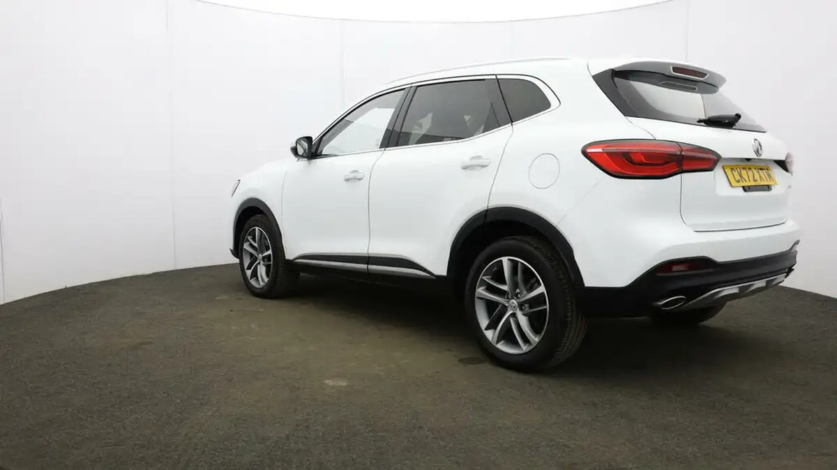 2022-mg-hs-15t-gdi-exclusive-162ps-dct-big-27