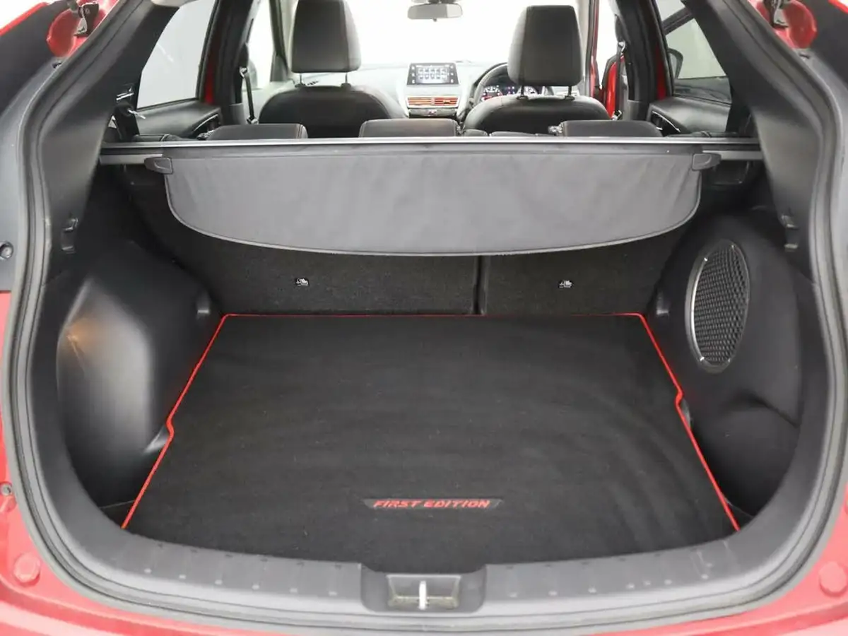 2018-mitsubishi-eclipse-cross-15-first-edition-big-6