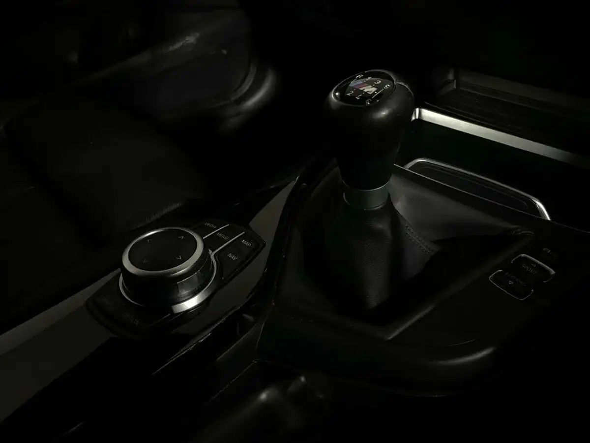2019-bmw-1-series-15-118i-m-sport-shadow-edition-5d-big-29