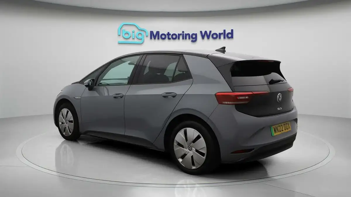 2022-volkswagen-id3-e-family-145ps-big-5