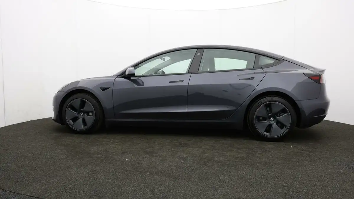 2021-tesla-model-3-e-long-range-awd-big-63
