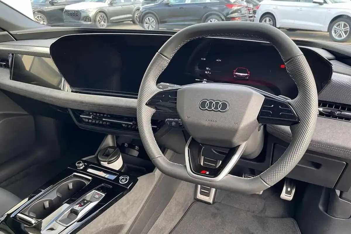 2025-audi-a6-e-tron-e-launch-edition-big-11