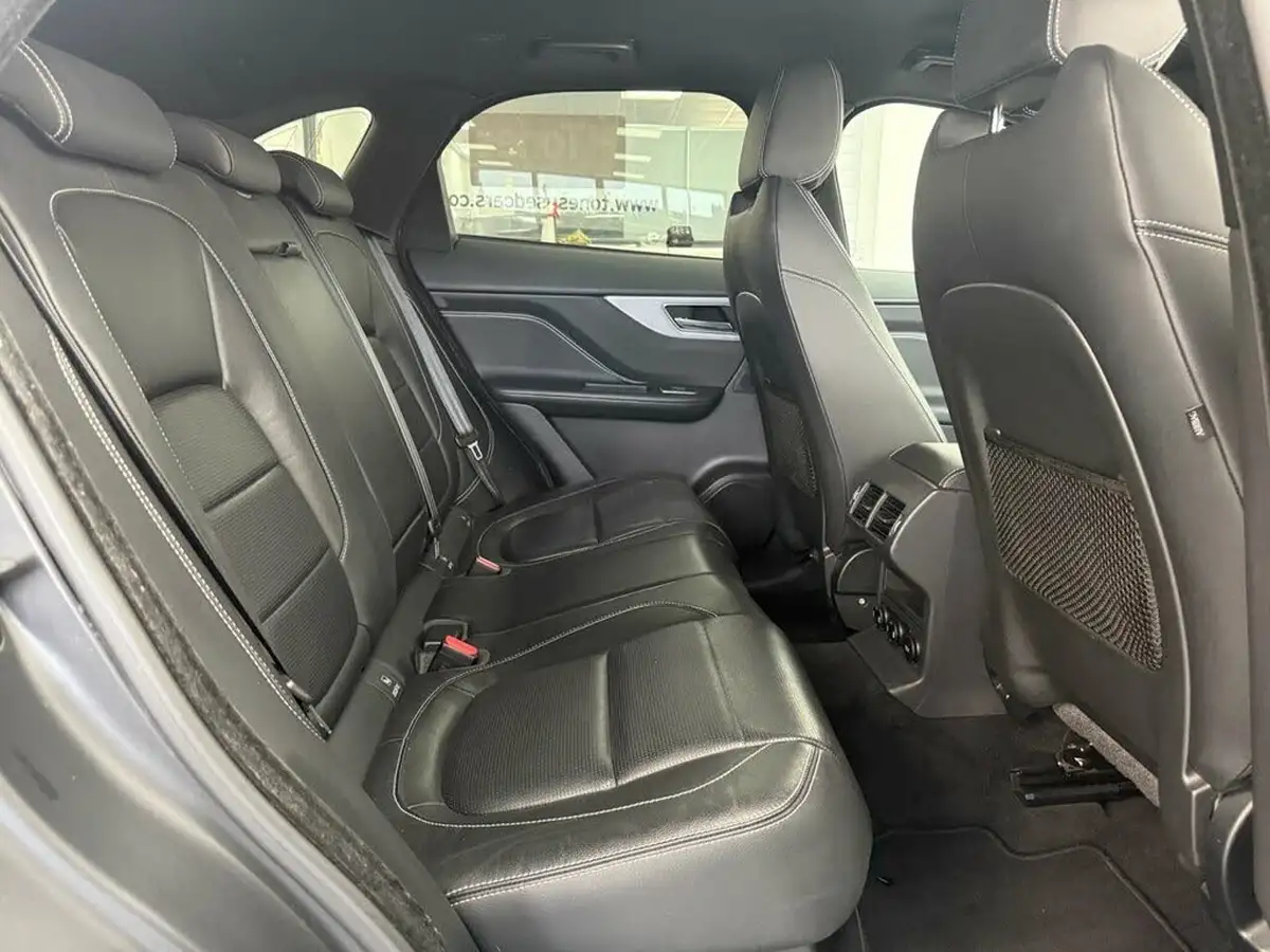 2017-jaguar-f-pace-20-i4d-r-sport-180ps-awd-ss-auto-big-4