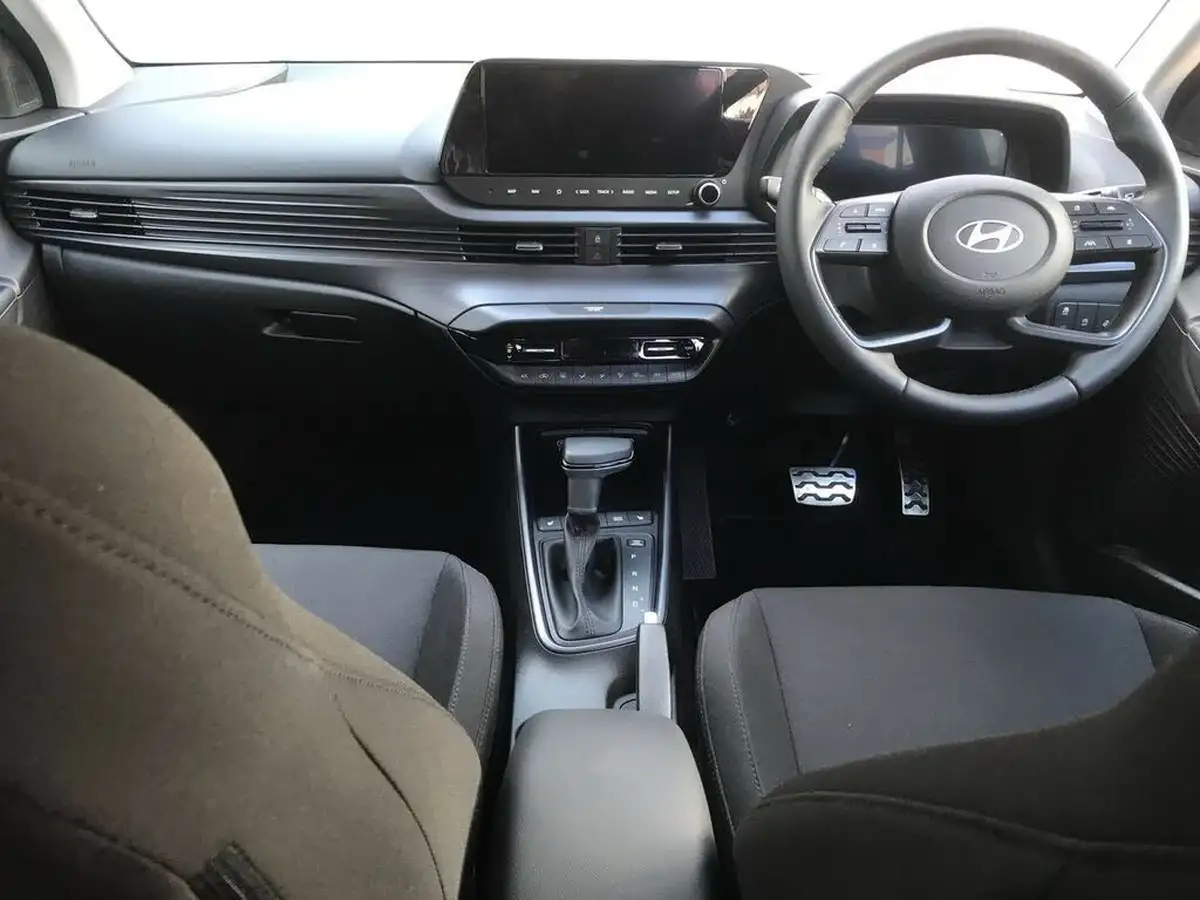 2025-hyundai-bayon-10-t-gdi-premium-100ps-7dct-big-12
