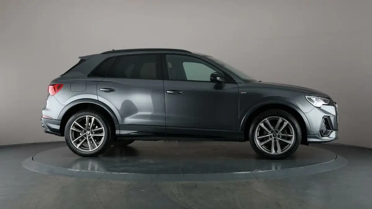 2022-audi-q3-15-35-tfsi-black-edition-codcomfort-sound-pack-station-wagon-big-55