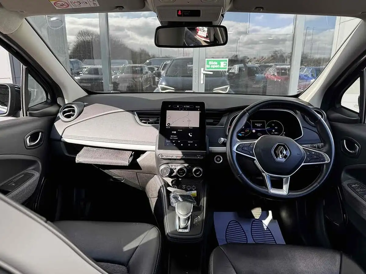 2022-renault-zoe-e-gt-line-big-18