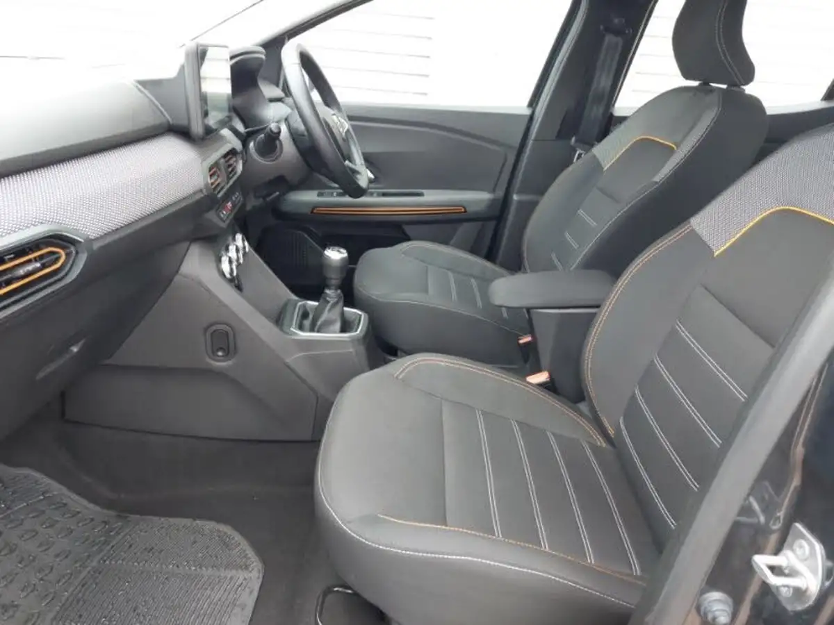2022-dacia-sandero-stepway-10-tce-prestige-90bhp-big-4