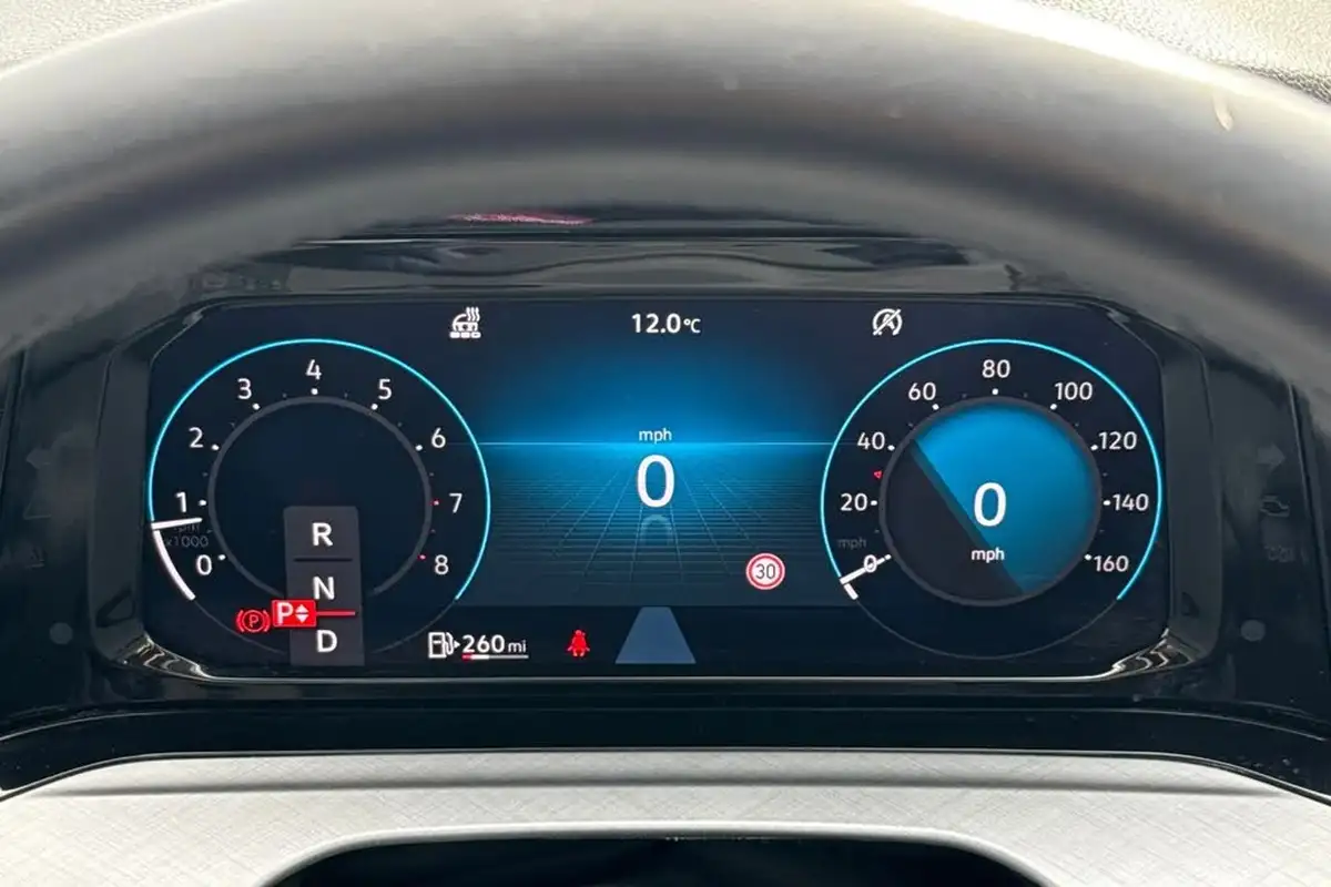 2020-volkswagen-golf-15-etsi-life-150ps-hatchback-big-17