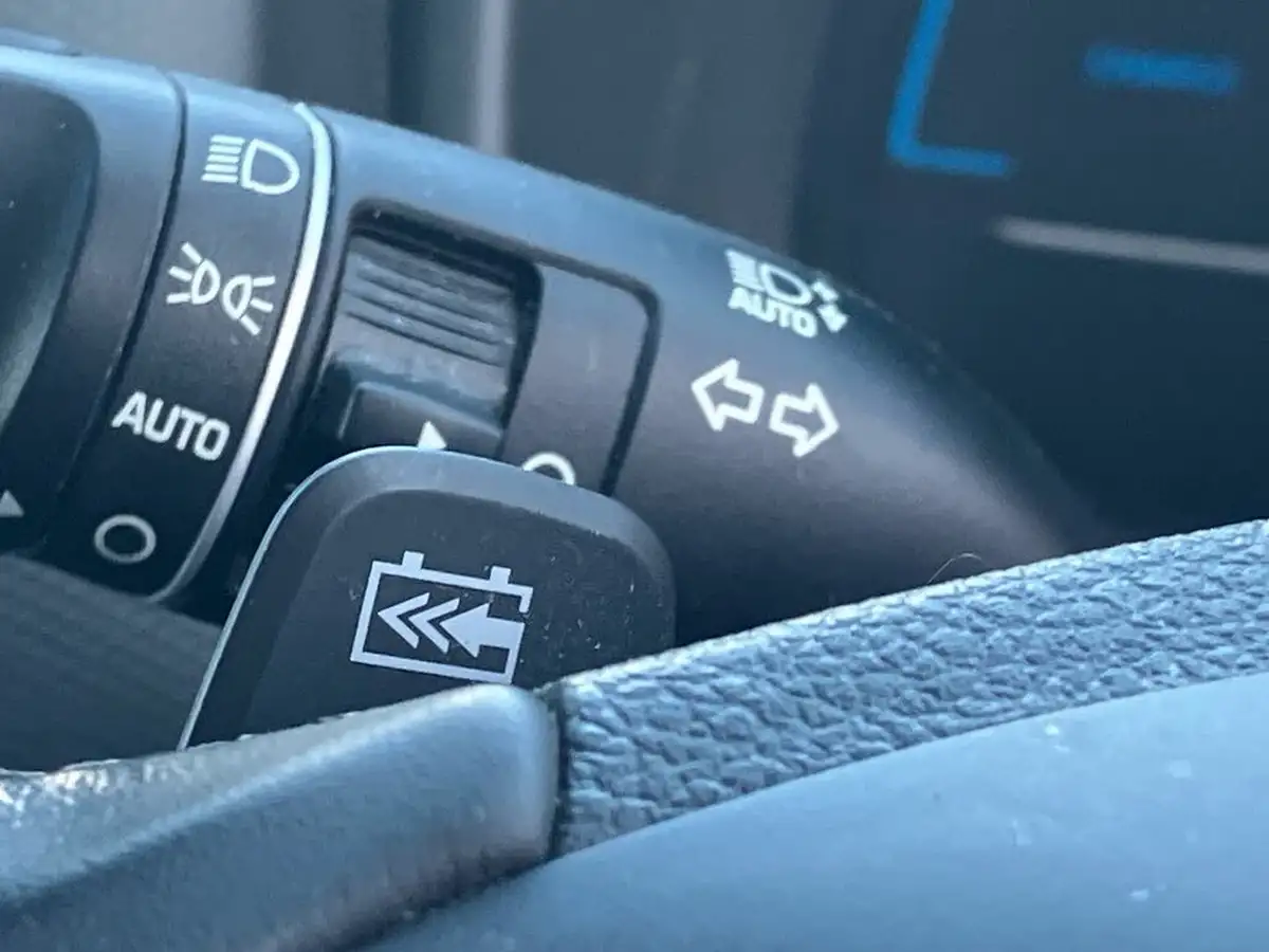 2020-hyundai-kona-e-premium-se-64kwh-7kw-obc-big-45