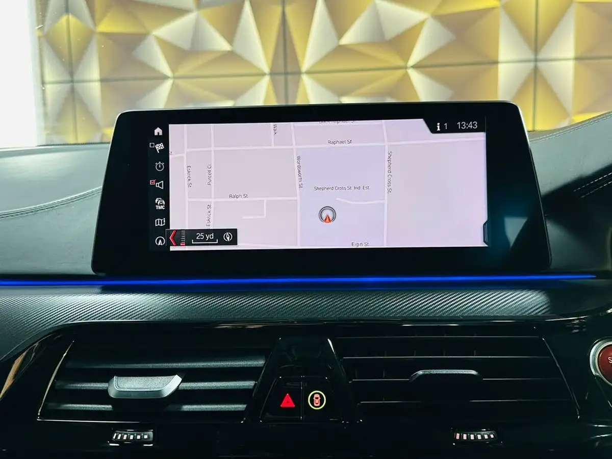 2019-bmw-5-series-44-m5-competition-big-52