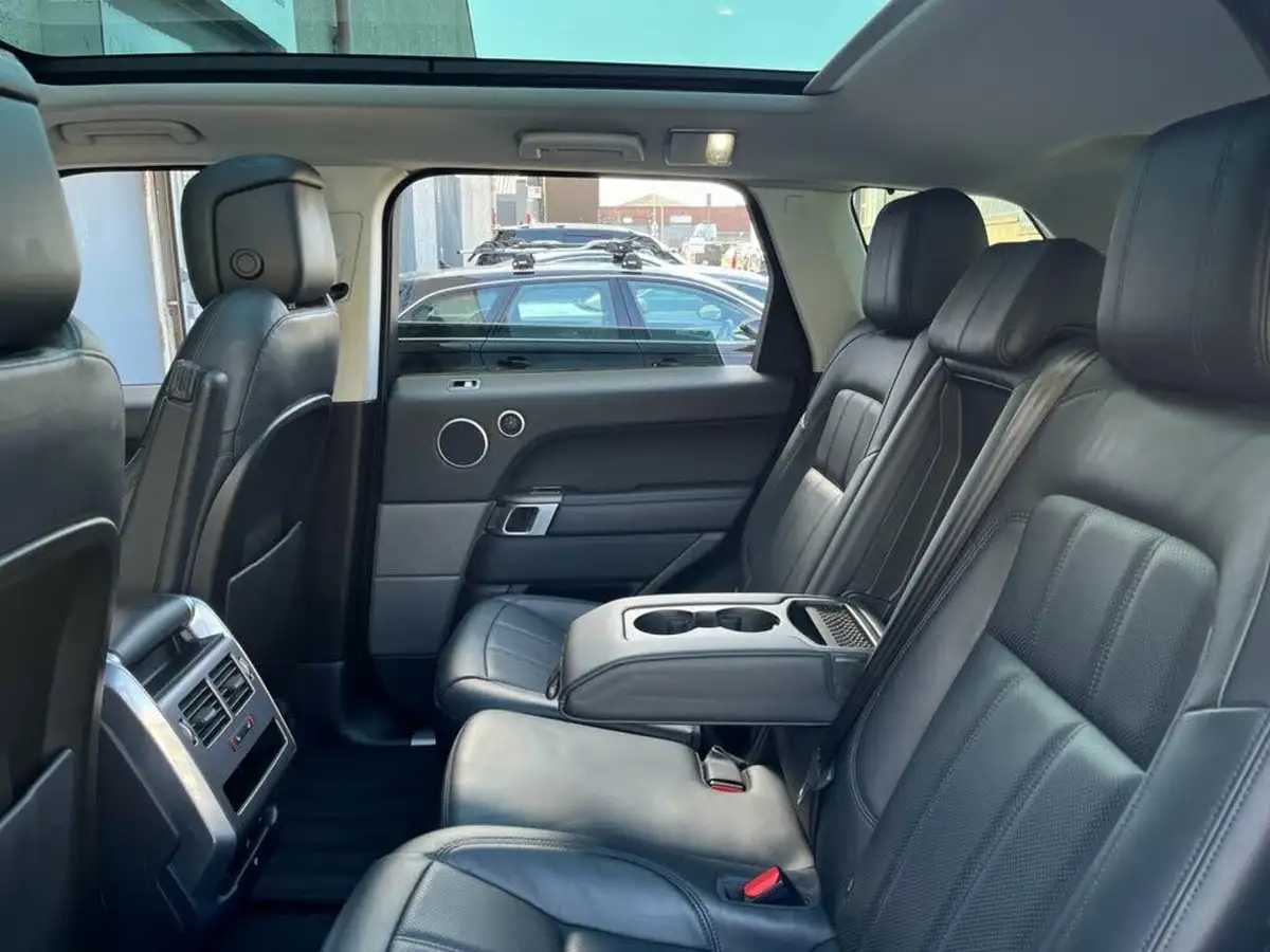 2020-land-rover-range-rover-sport-20-p300-hse-big-27