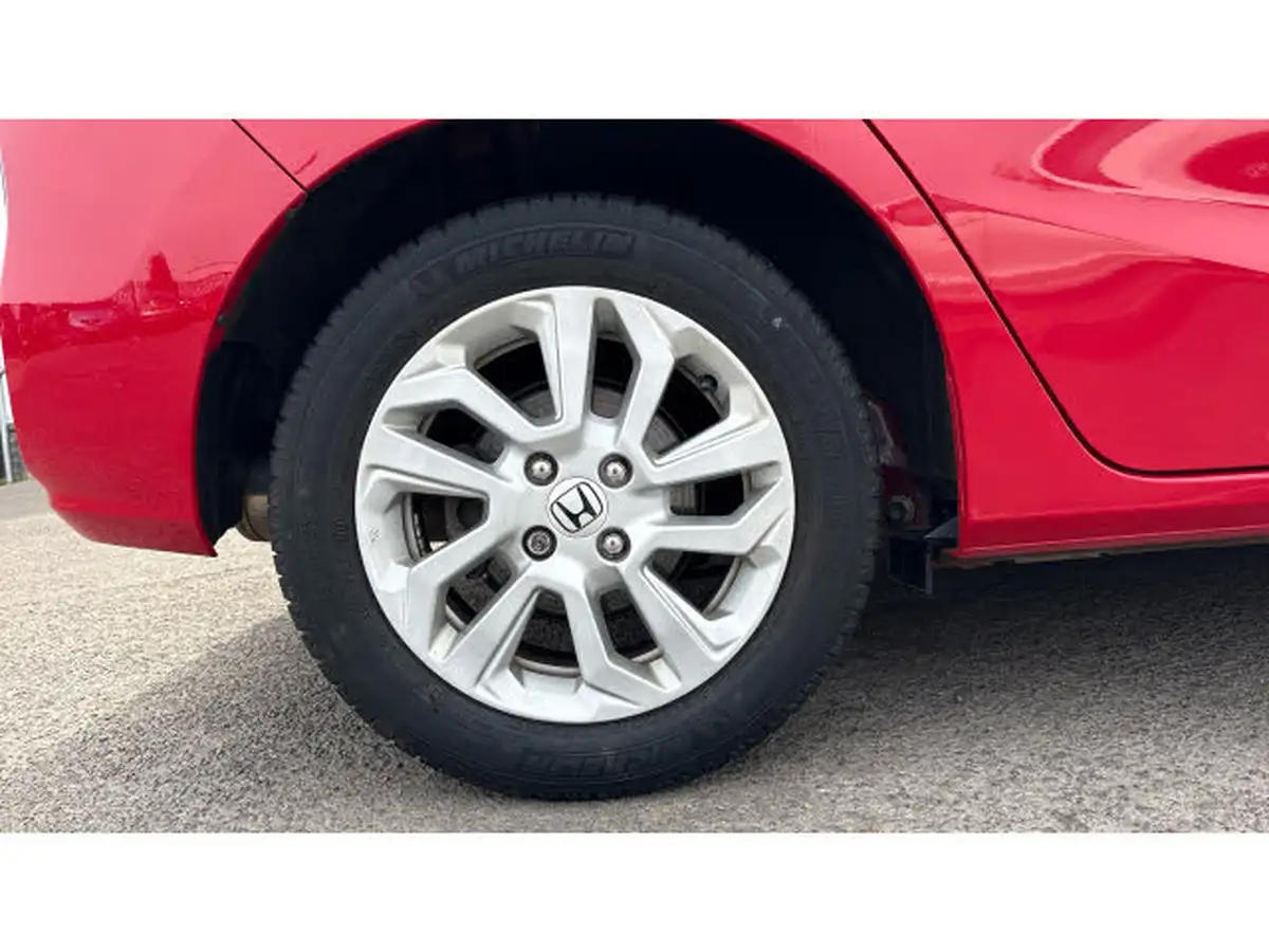 2019-honda-jazz-13-i-vtec-se-cvt-big-8