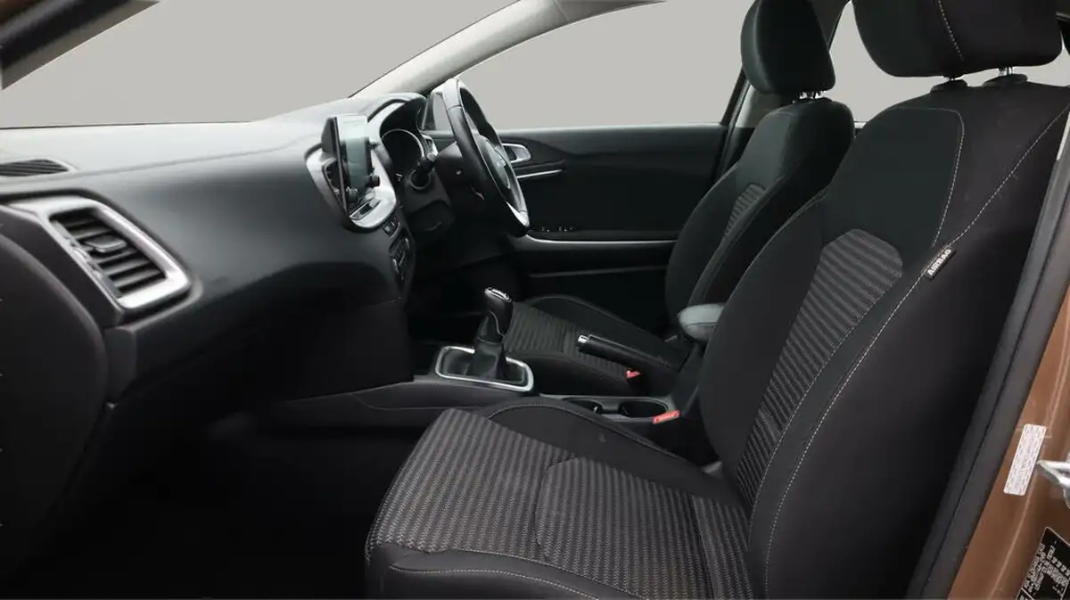 2022-kia-xceed-10-t-gdi-2-big-14