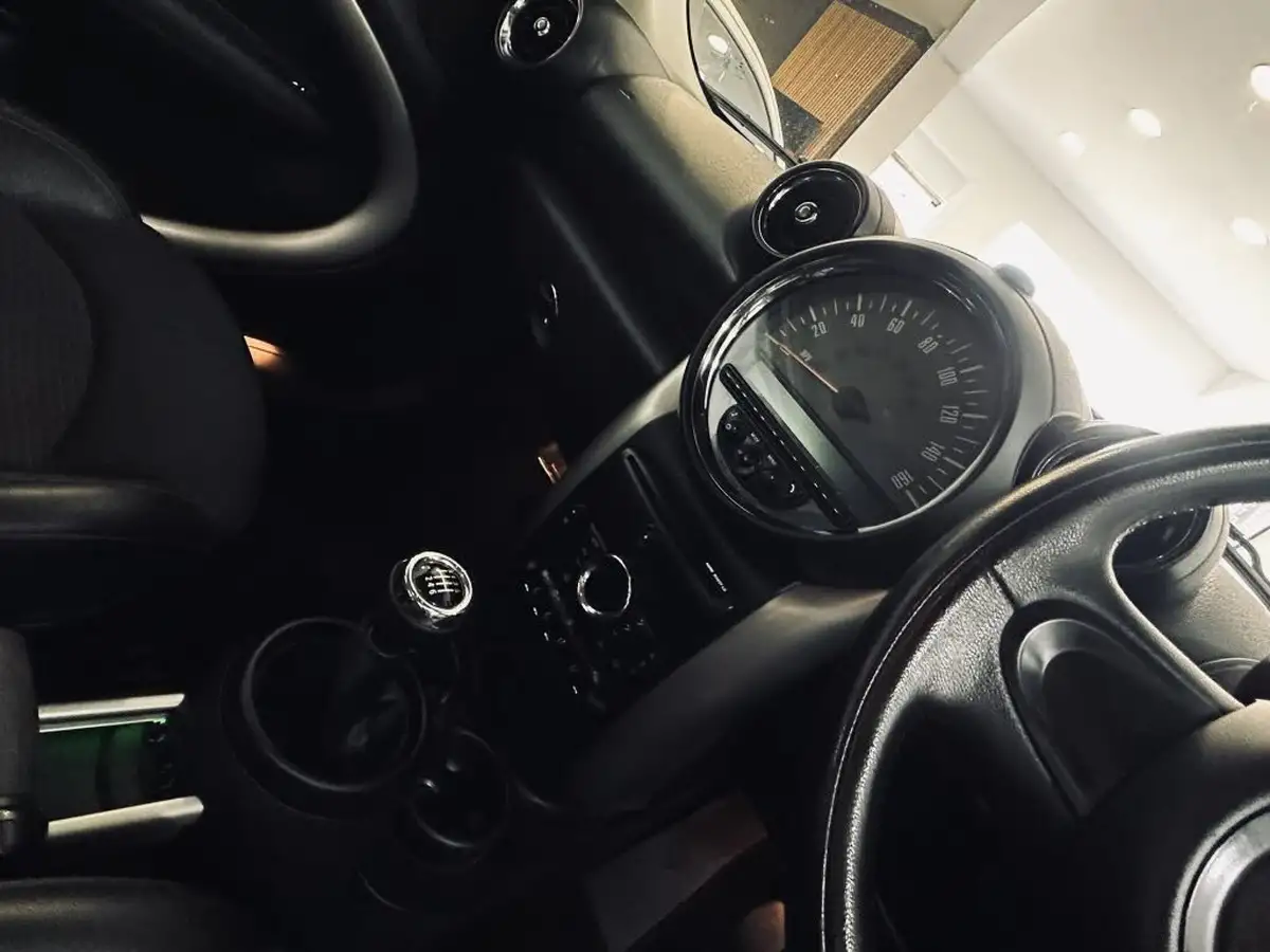 2015-mini-countryman-16-cooper-big-11