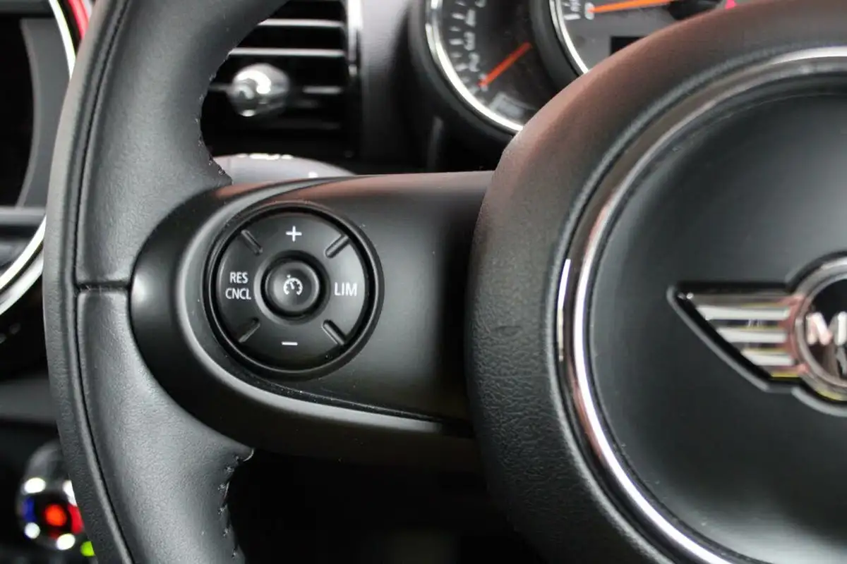 2017-mini-clubman-15-cooper-chili-ss-auto-big-25