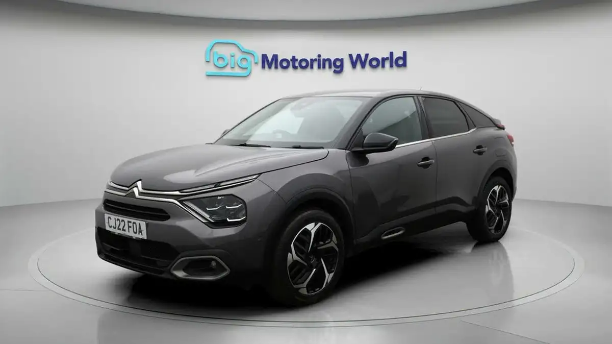 2022-citroen-c4-big-3