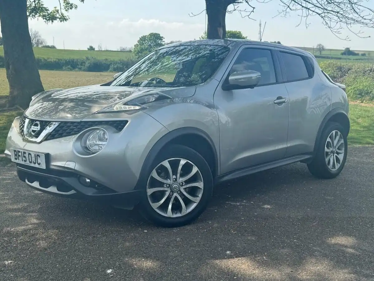 2015-nissan-juke-12-tekna-big-4