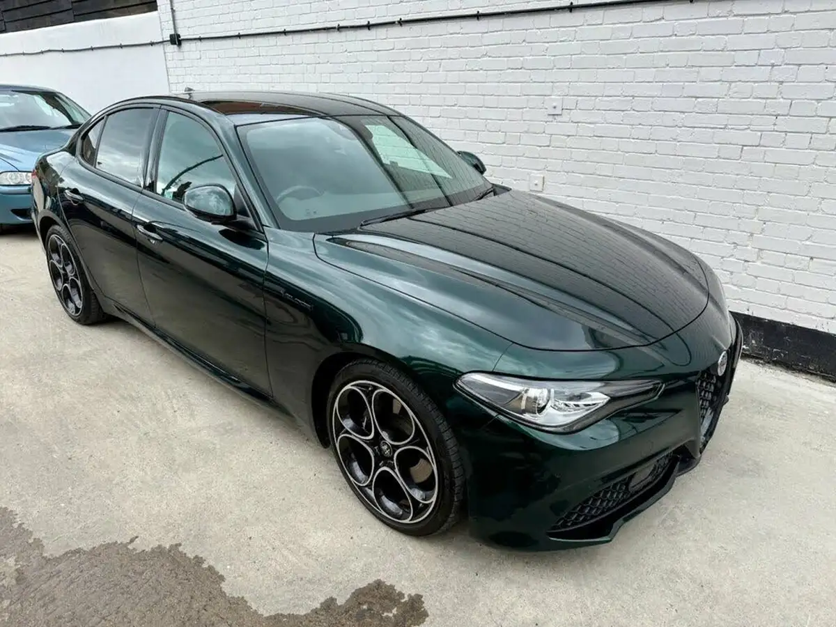 2021-alfa-romeo-giulia-20-veloce-276bhp-big-11