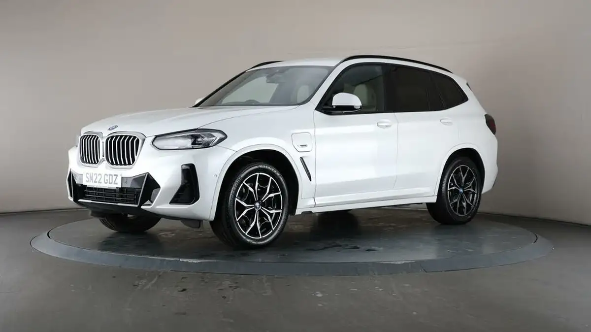 2022-bmw-x3-20-xdrive-30e-m-sport-big-2