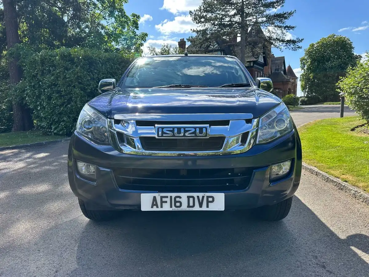 2016-isuzu-d-max-25td-yukon-huntsman-auto-big-8