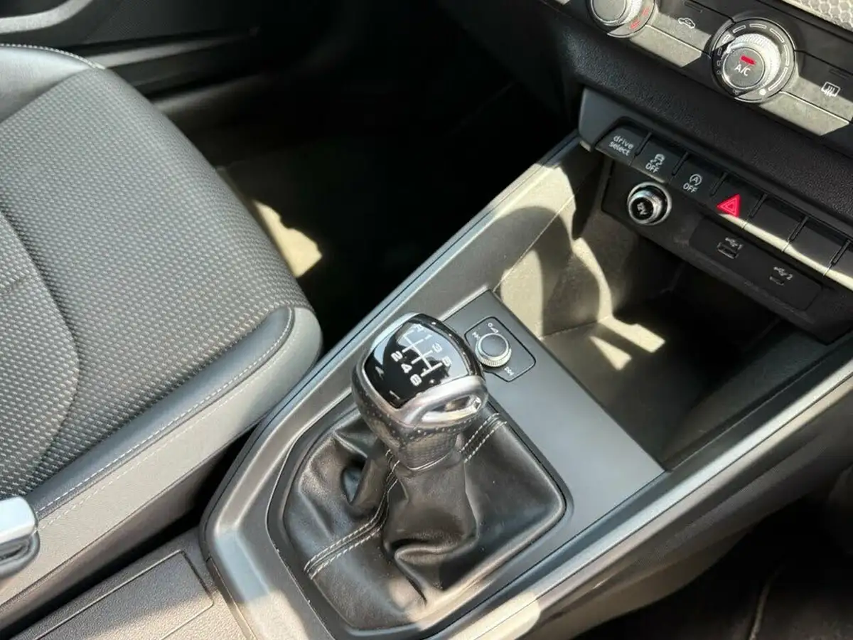 2019-audi-a1-10-30-tfsi-s-line-ss-big-25
