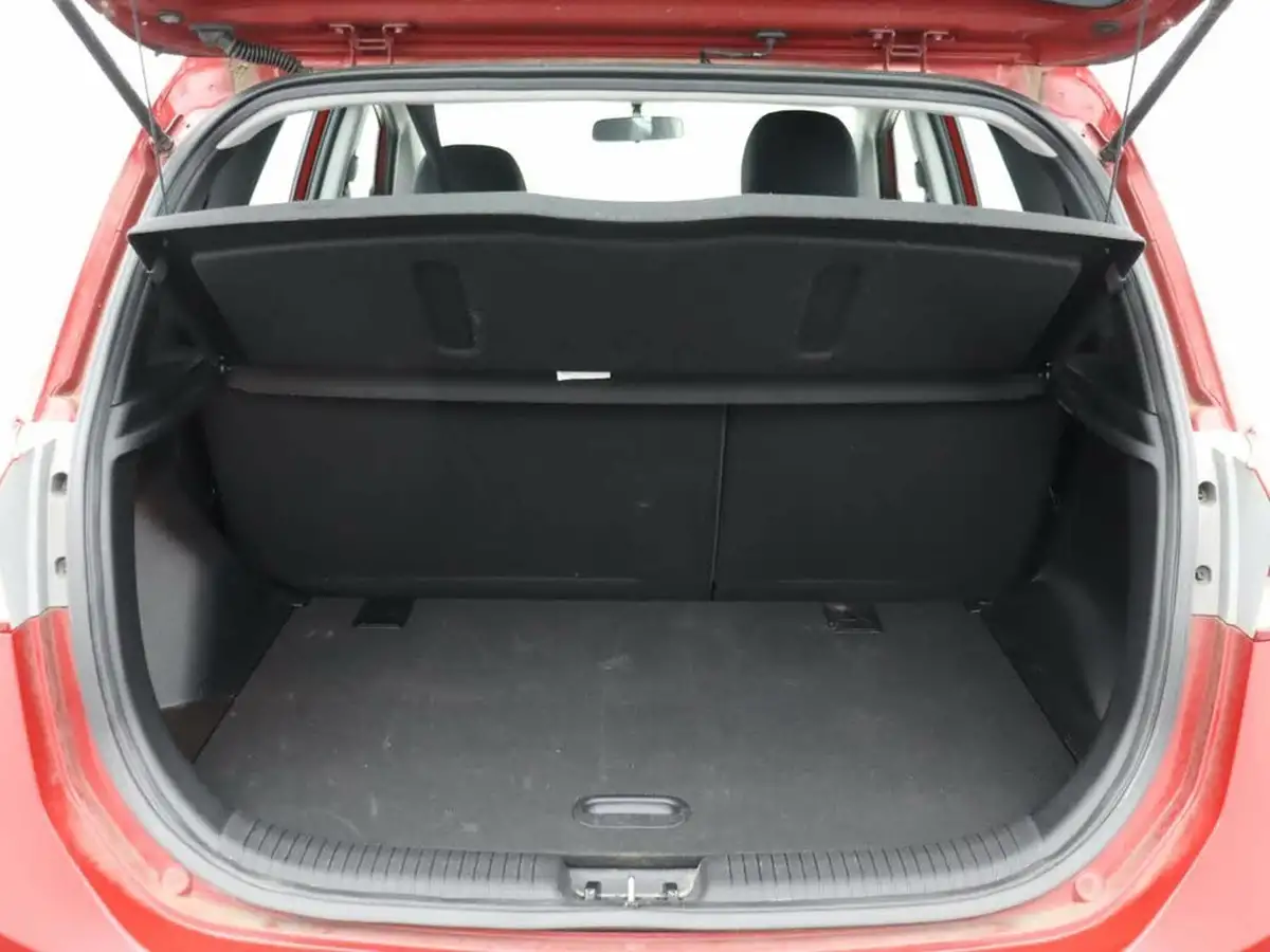 2017-hyundai-ix20-14-se-big-9