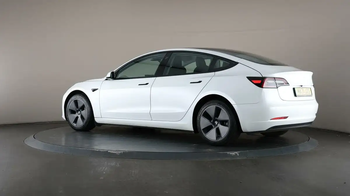2021-tesla-model-3-e-standard-plus-big-66