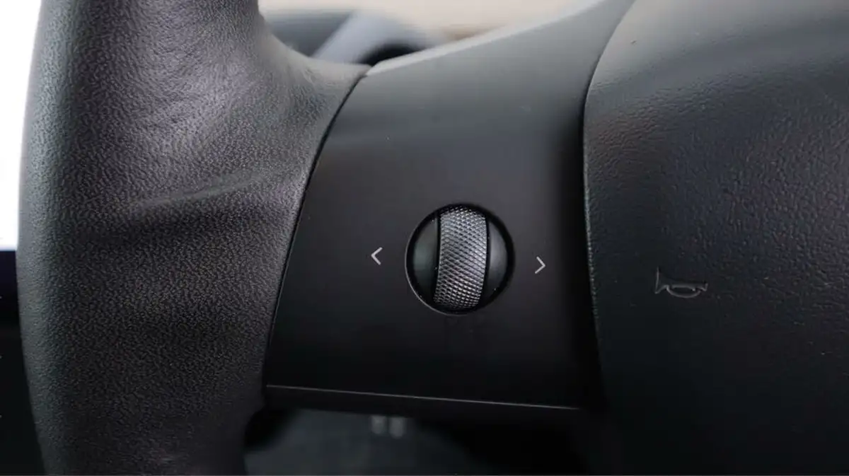 2021-tesla-model-3-e-standard-plus-big-21