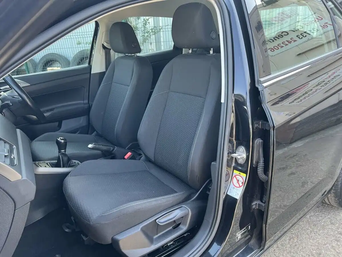 2018-volkswagen-polo-10-tsi-se-big-21