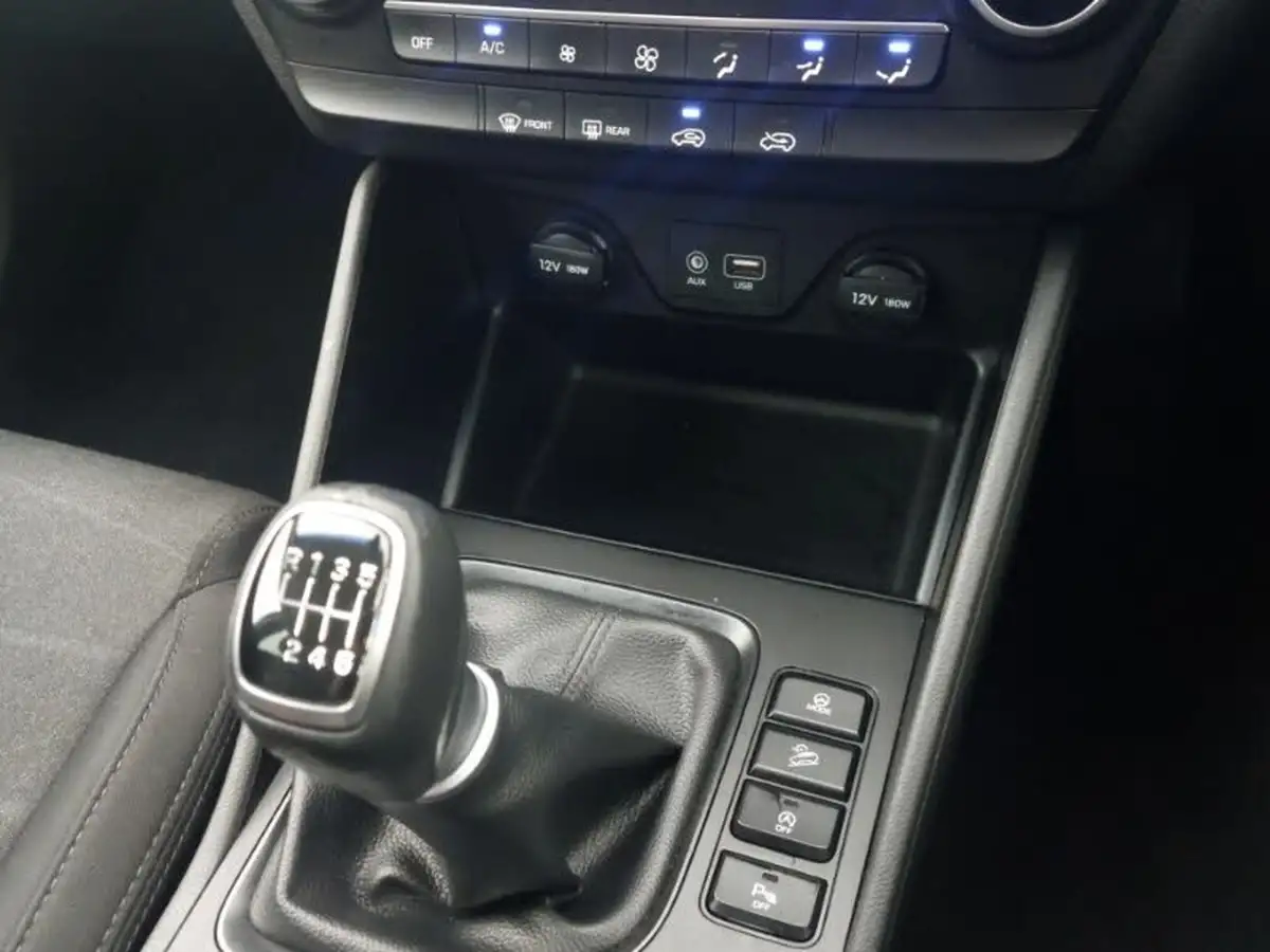 2018-hyundai-tucson-16-gdi-se-nav-big-14