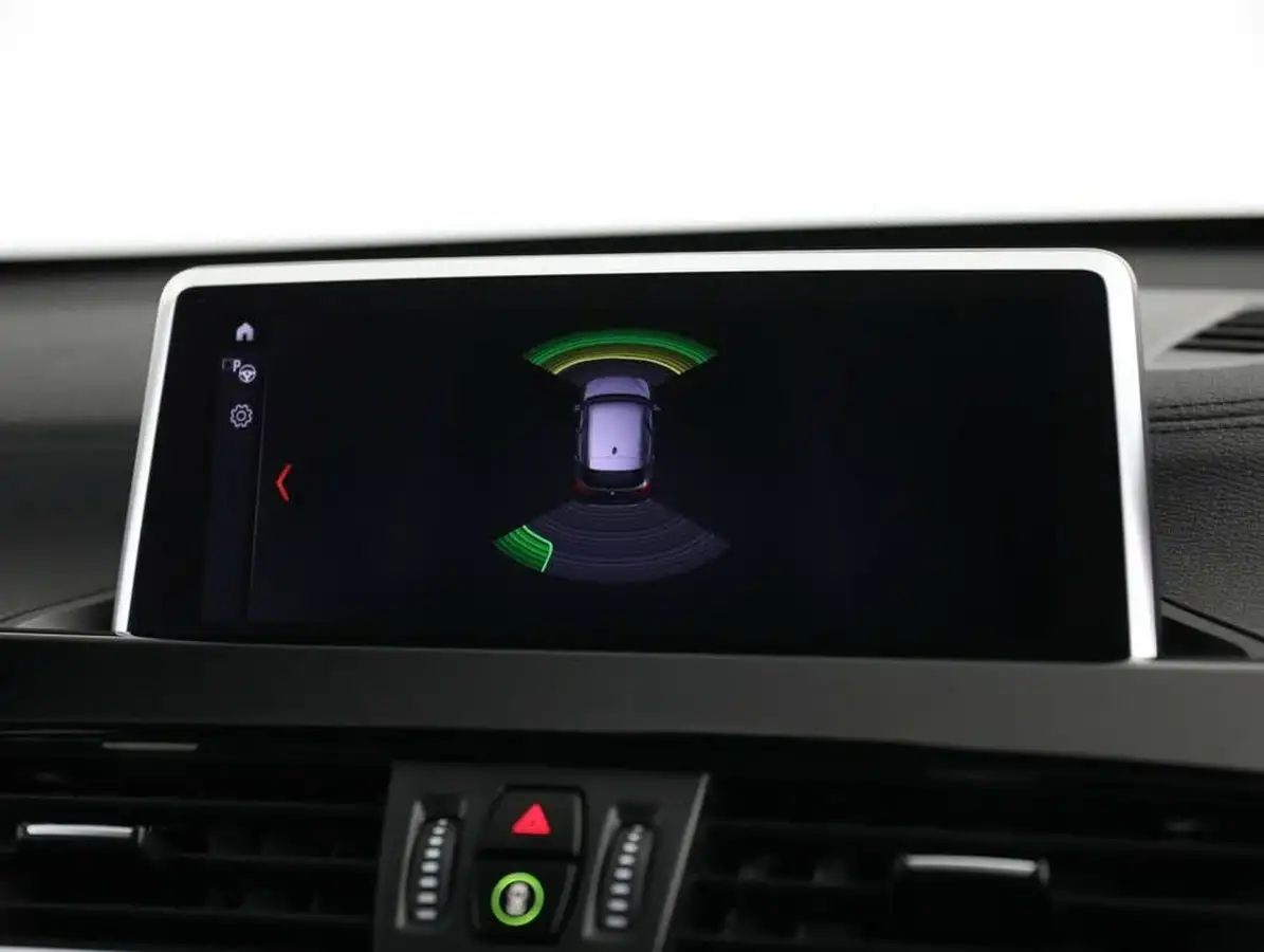 2022-bmw-x1-20-sdrive20i-xline-big-23