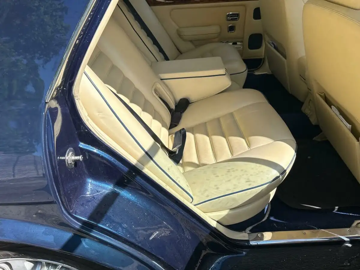 1993-bentley-turbo-r-68-lwb-big-21