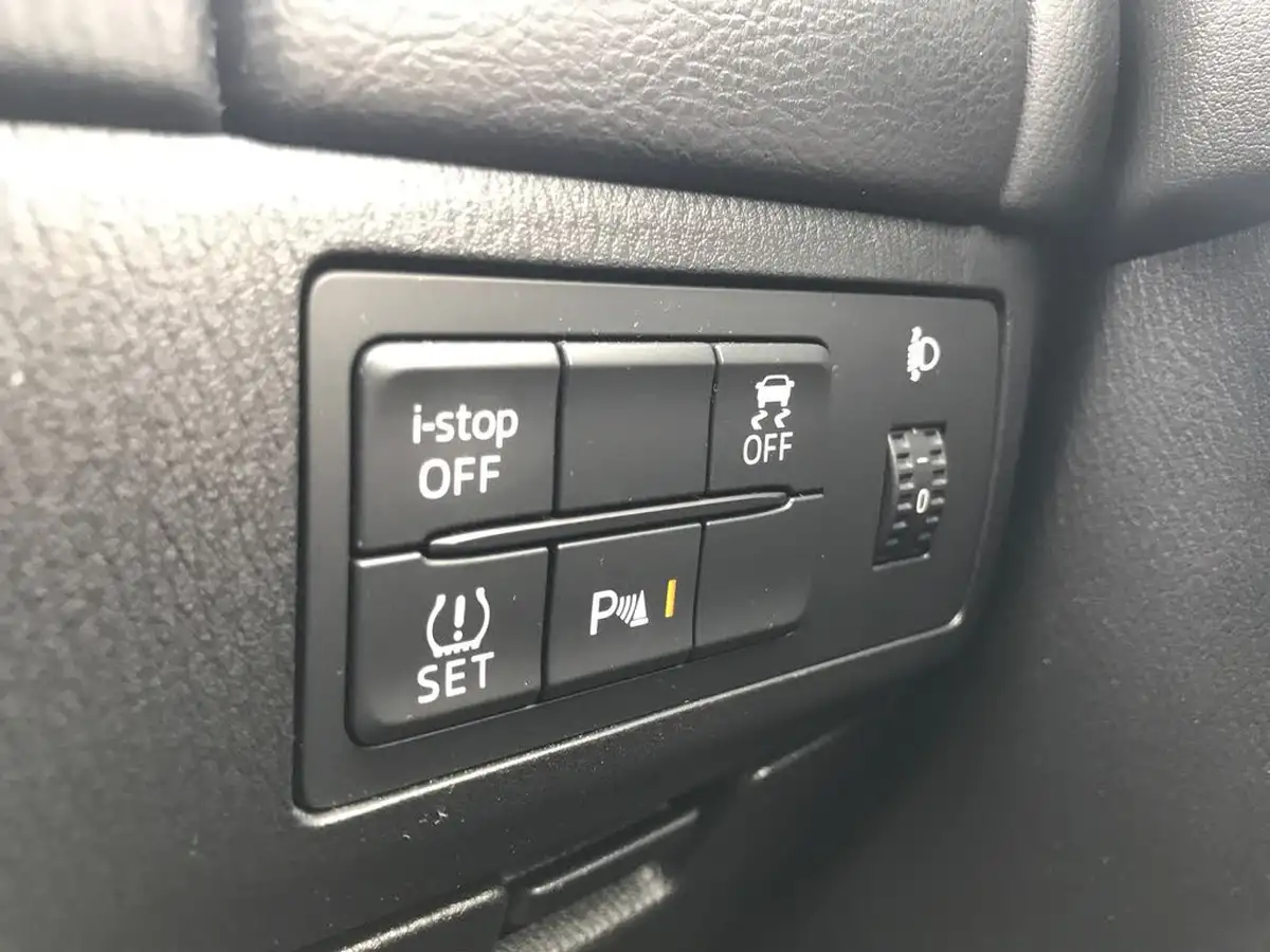 2017-mazda-mazda6-20-se-l-nav-saloon-4d-big-19