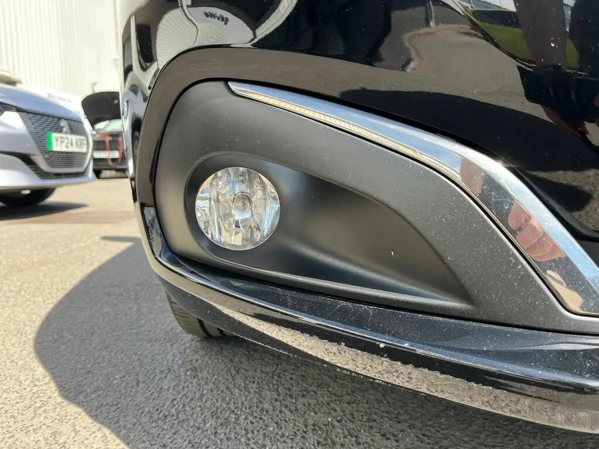 2017-peugeot-208-12-puretech-allure-premium-big-17