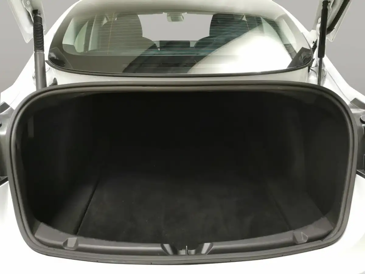 2021-tesla-model-3-e-long-range-4x4-big-35