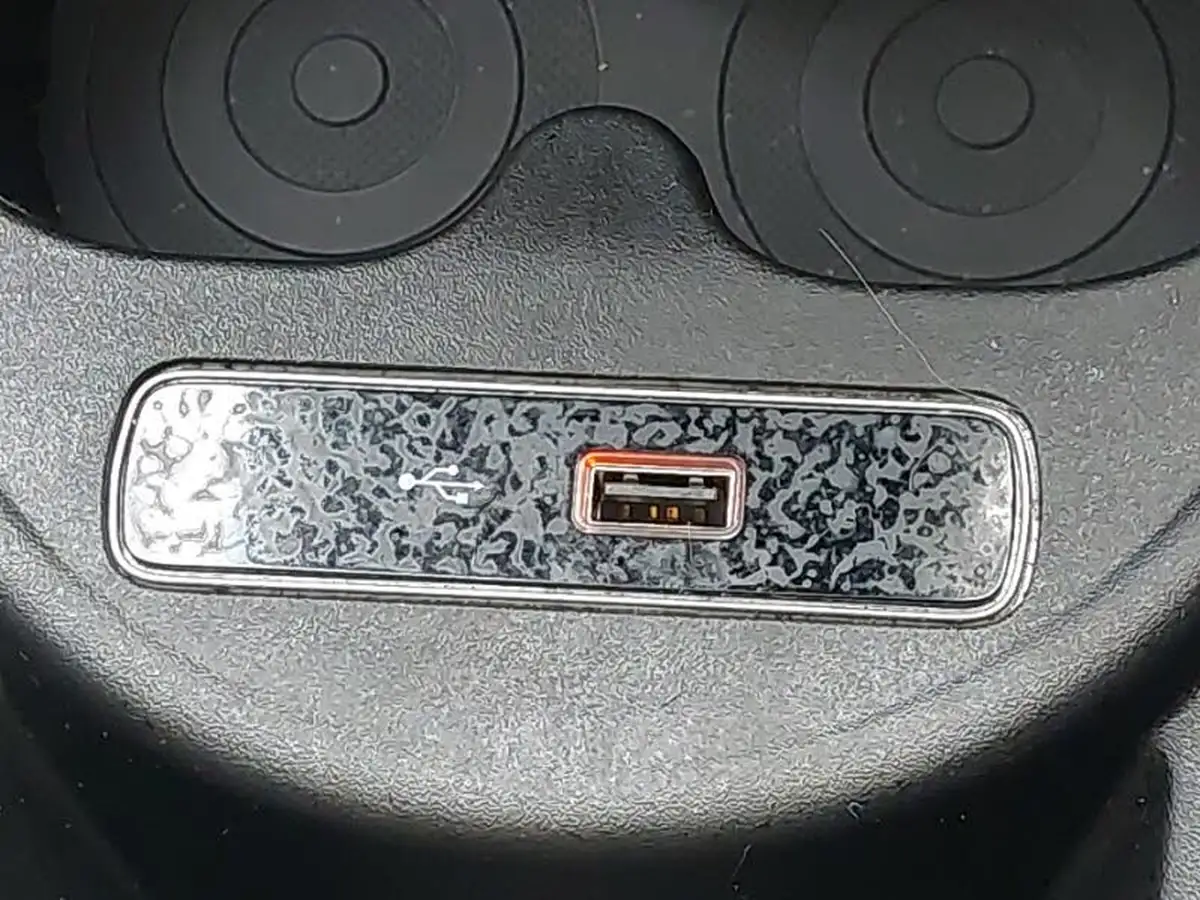 2019-fiat-500-09-twinair-lounge-big-13