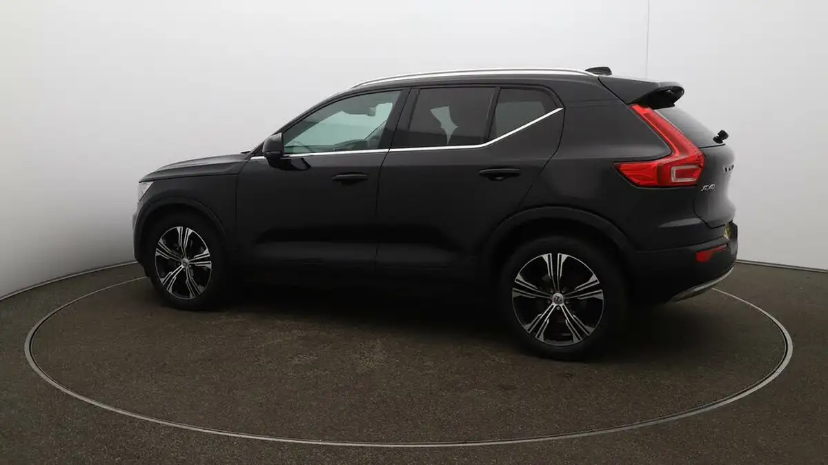 2021-volvo-xc40-20-b4-inscription-pro-197bhp-geartronic-big-38