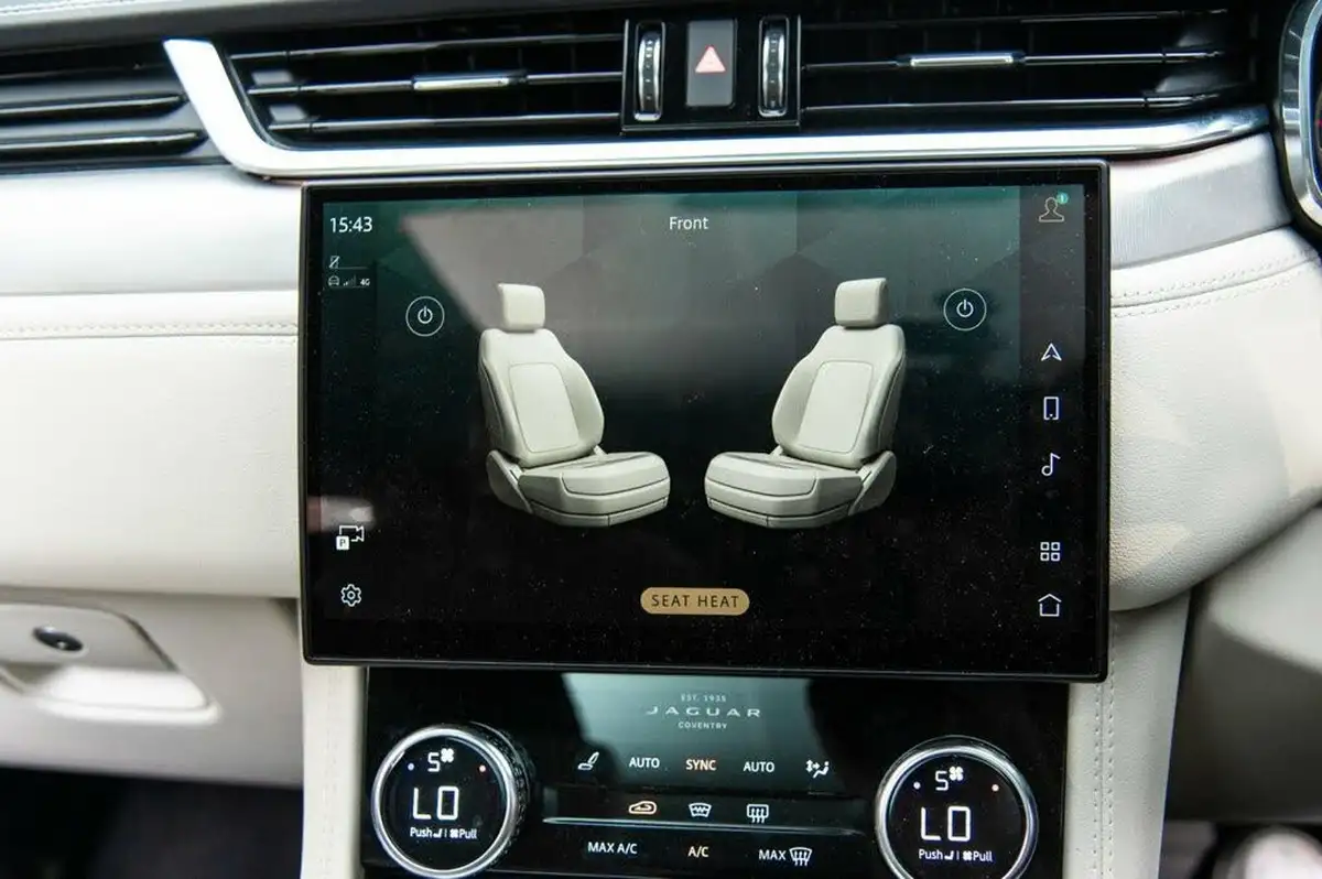 2021-jaguar-f-pace-20-p250-r-dynamic-se-big-31
