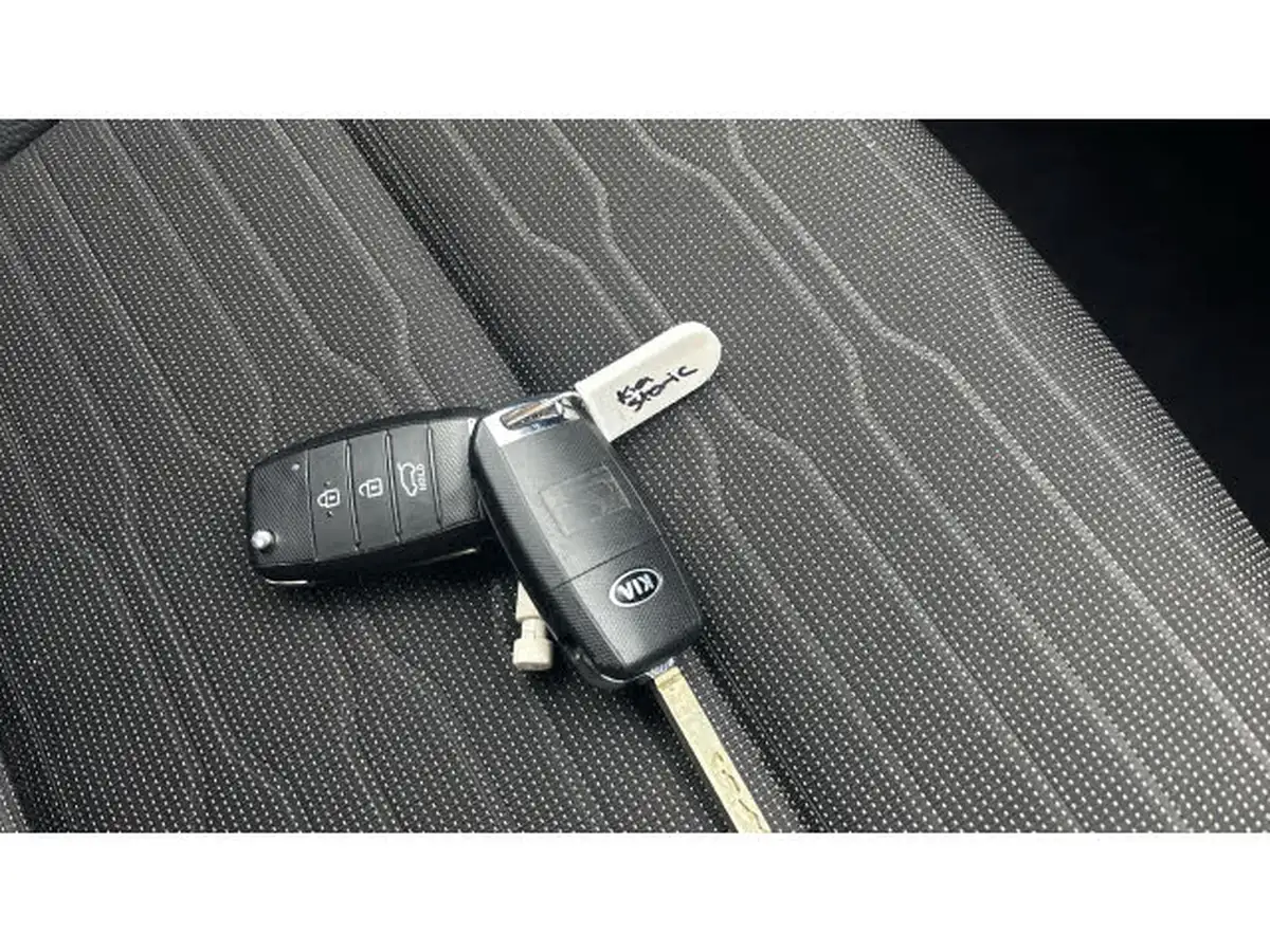 2021-kia-stonic-10-t-gdi-gt-line-big-19