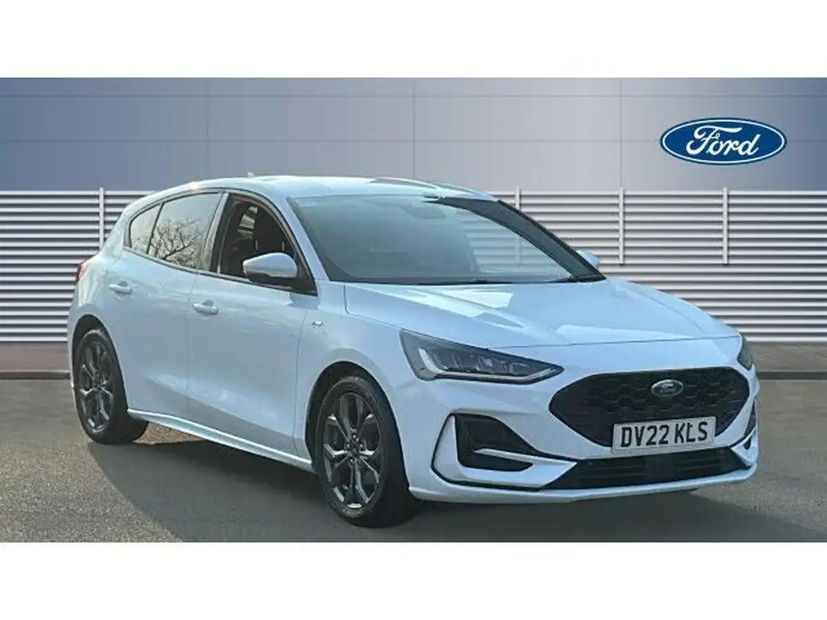 2022-ford-focus-10t-st-line-125ps-hatchback-big-0