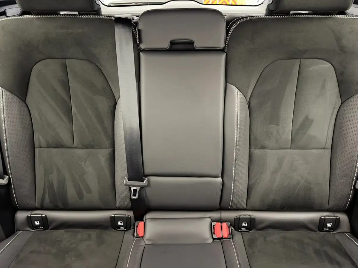 2020-volvo-xc40-15-t3-r-design-geartronic-big-16