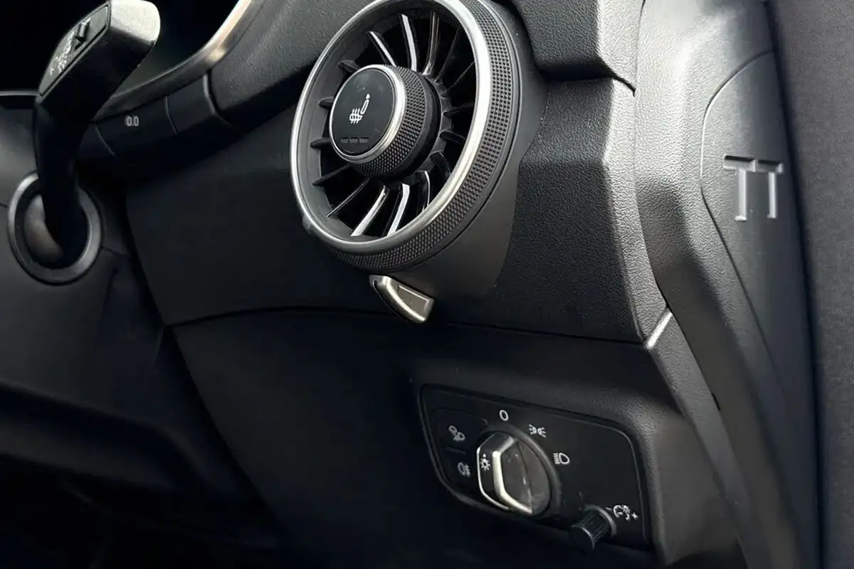 2016-audi-tt-coupe-18-tfsi-sport-big-35