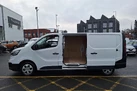 2023-renault-trafic-20dci-ll30-130-start-small-36
