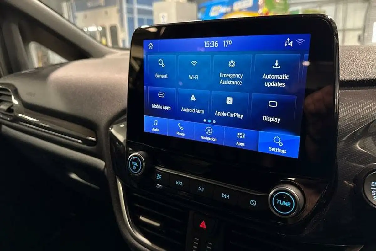 2022-ford-fiesta-10t-st-line-x-100ps-big-33