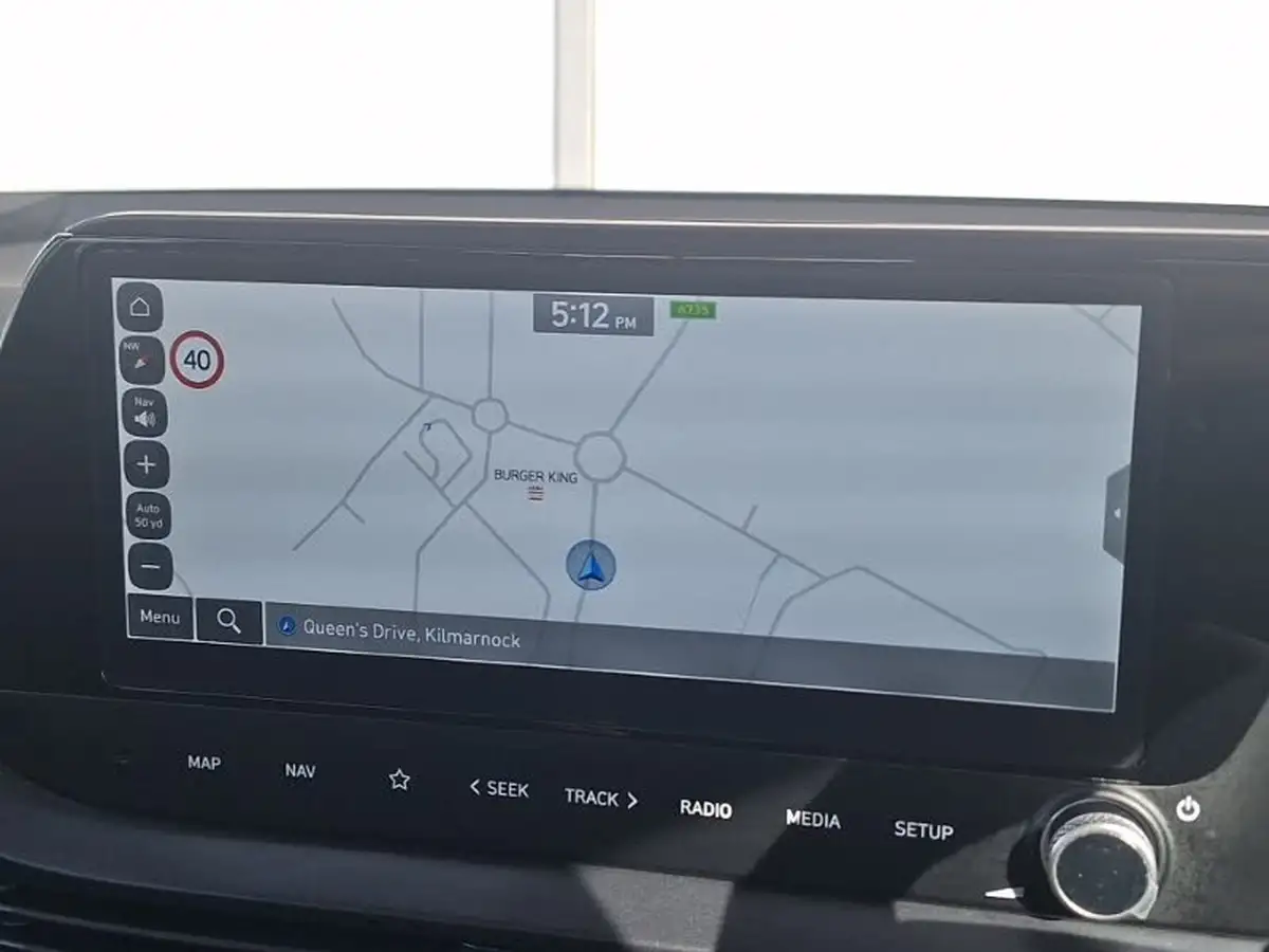 2024-hyundai-i20-10-t-gdi-advance-big-9
